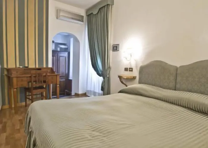 Hotel Antica 3*